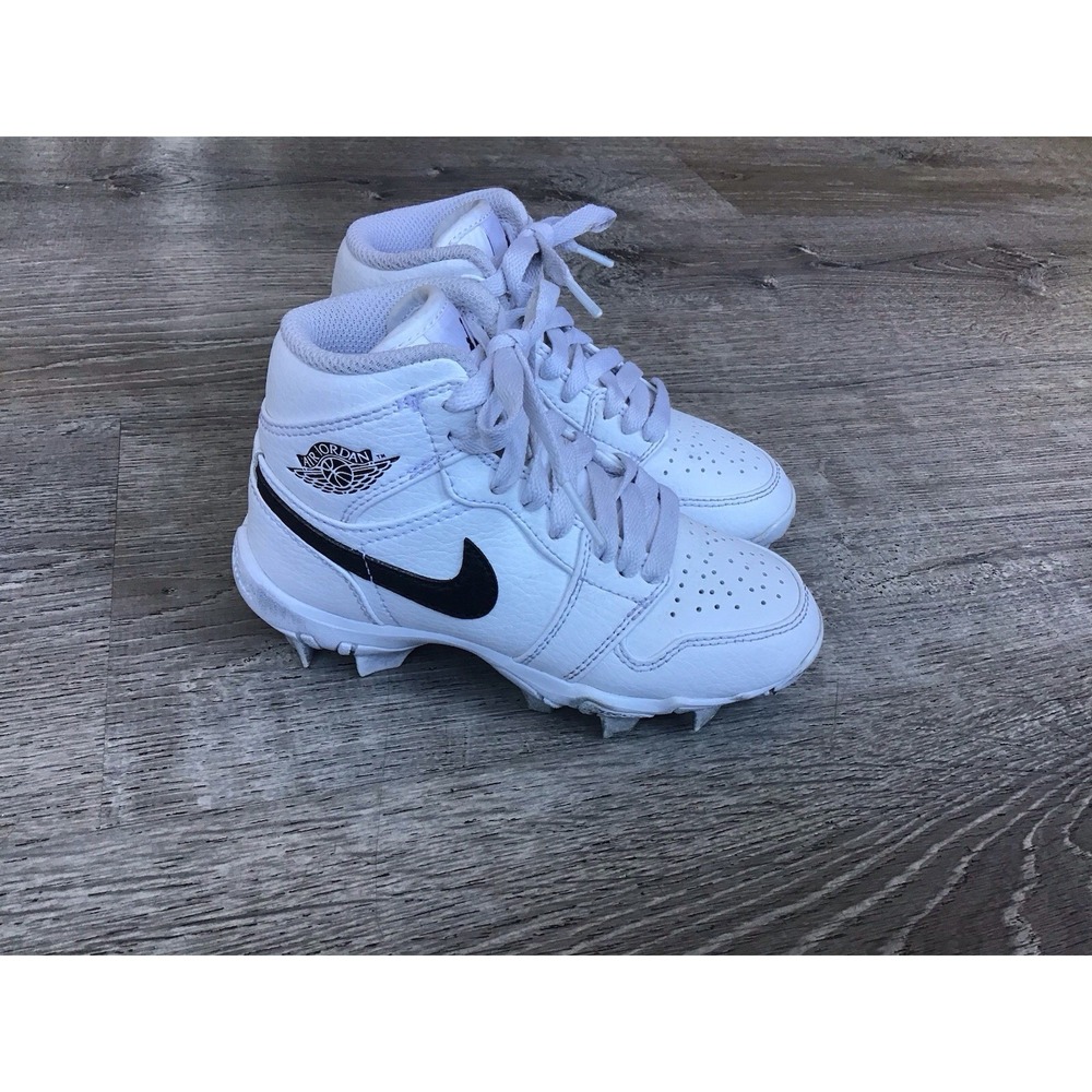 Jordan 1 Mid Youth Size 11 C Multisport Cleats White HF6883-100 Baseball